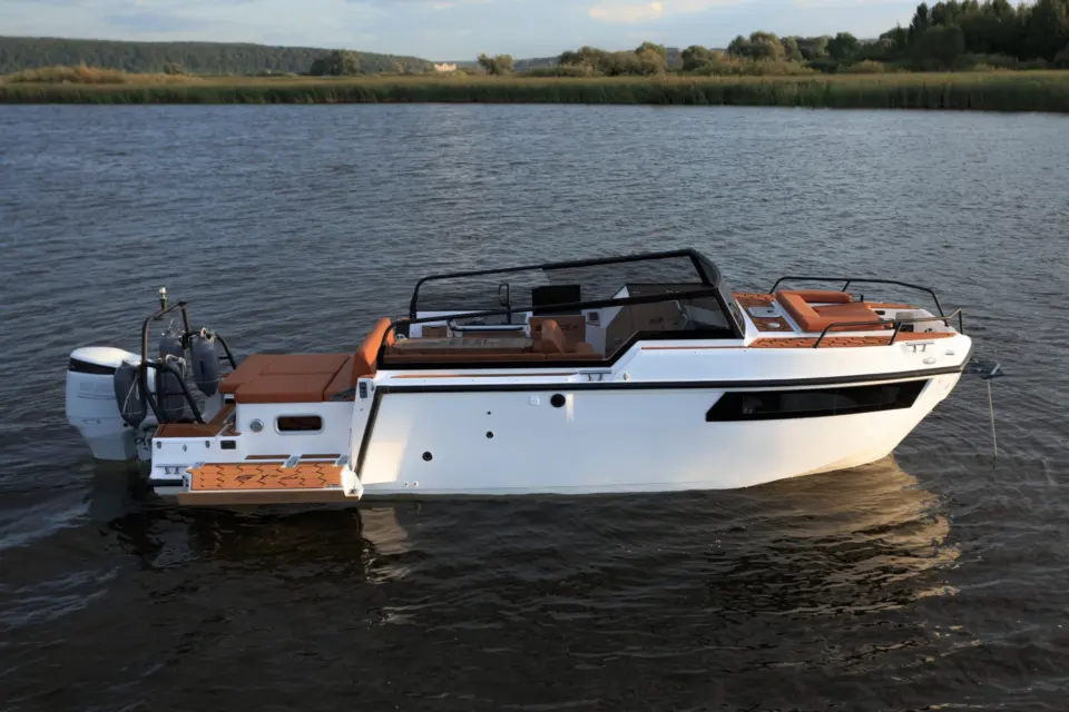 SEARENE 815 OPEN — bow deck at sunset