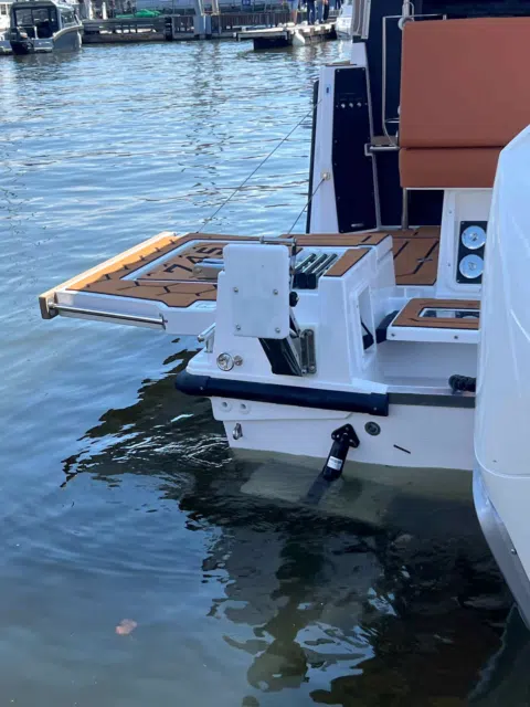 Outboard Motor Bracket for an auxiliary outboard (15hp max)