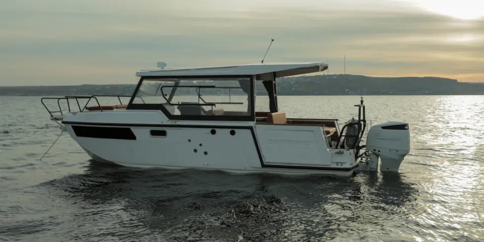 Searena 745 hardtop